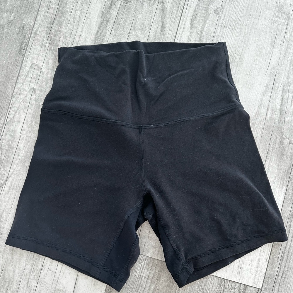 Lululemon Align High Waist Biker Short size 4 Black